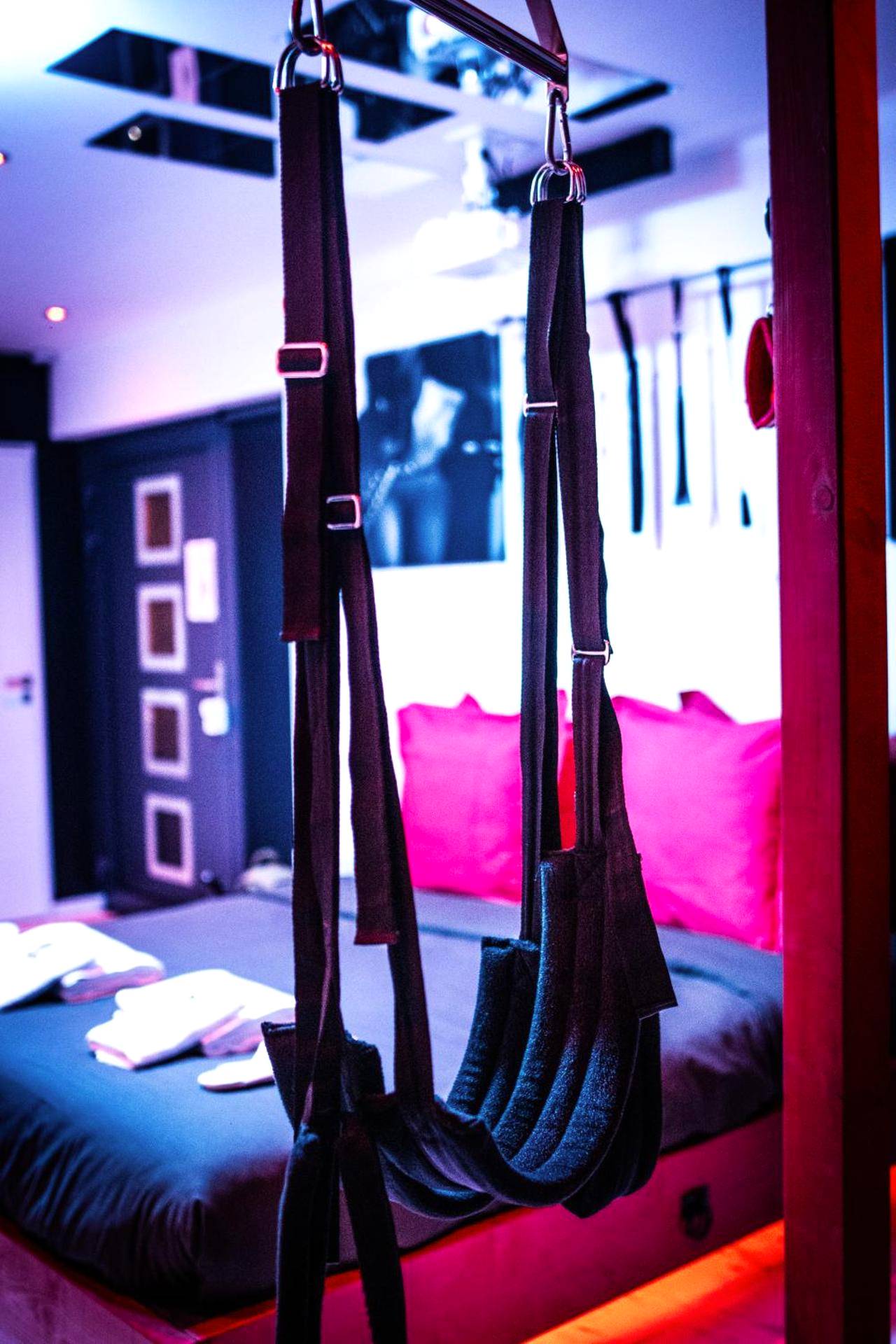 Vue du logement - Loveroom Very Good Trip chambre avec jacuzzi privatif