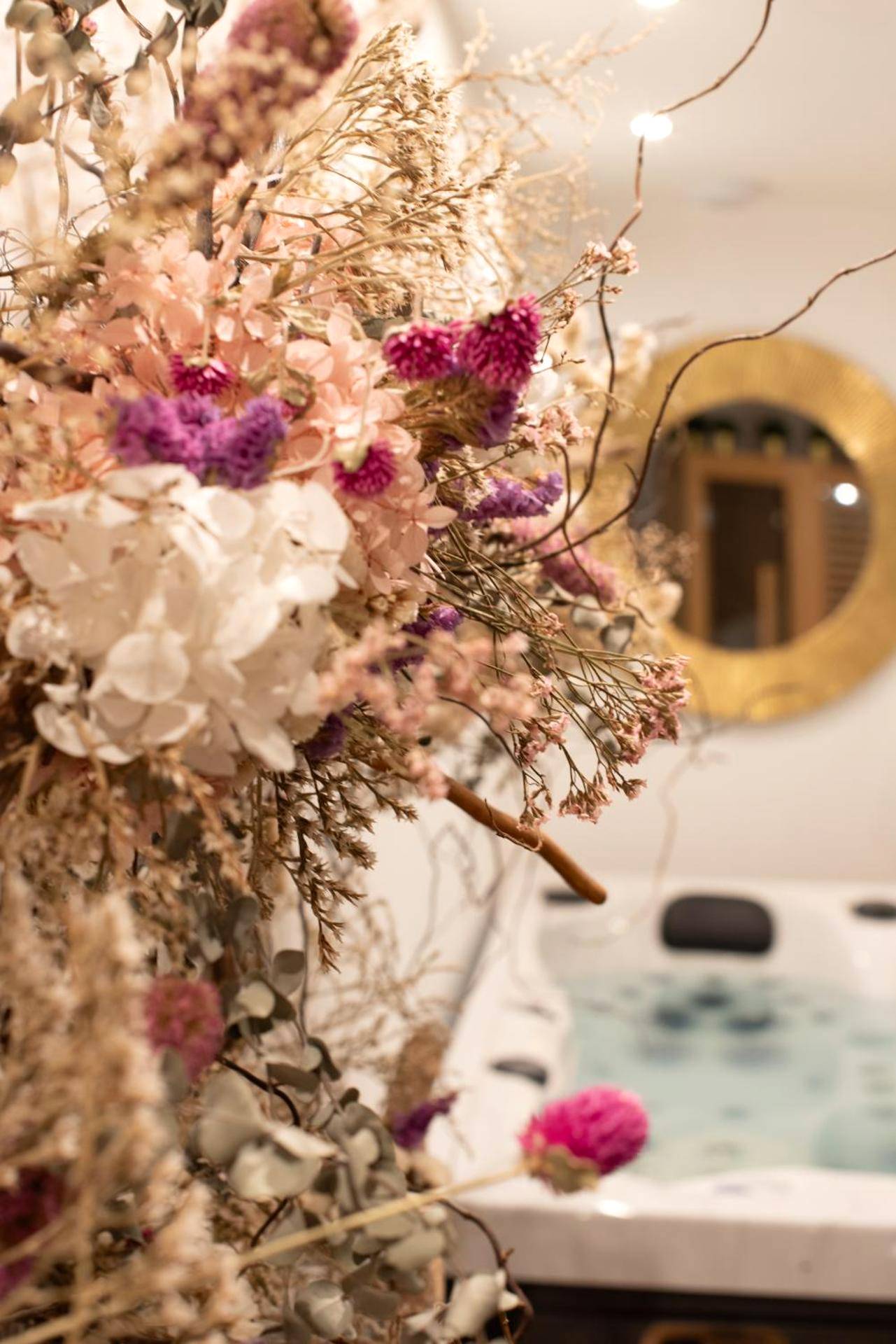 Photo du logement - Viens on s'aime - Séjour romantique avec spa privatif près du Zoo de Beauval - Romorantin - Lanthenay