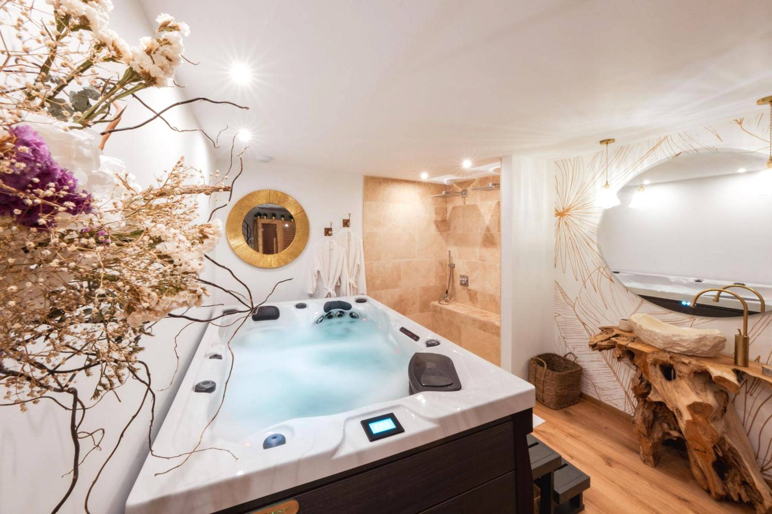 Espace bien - être avec jacuzzi et vasque en bois - Viens on s'aime - Séjour romantique avec spa privatif près du Zoo de...