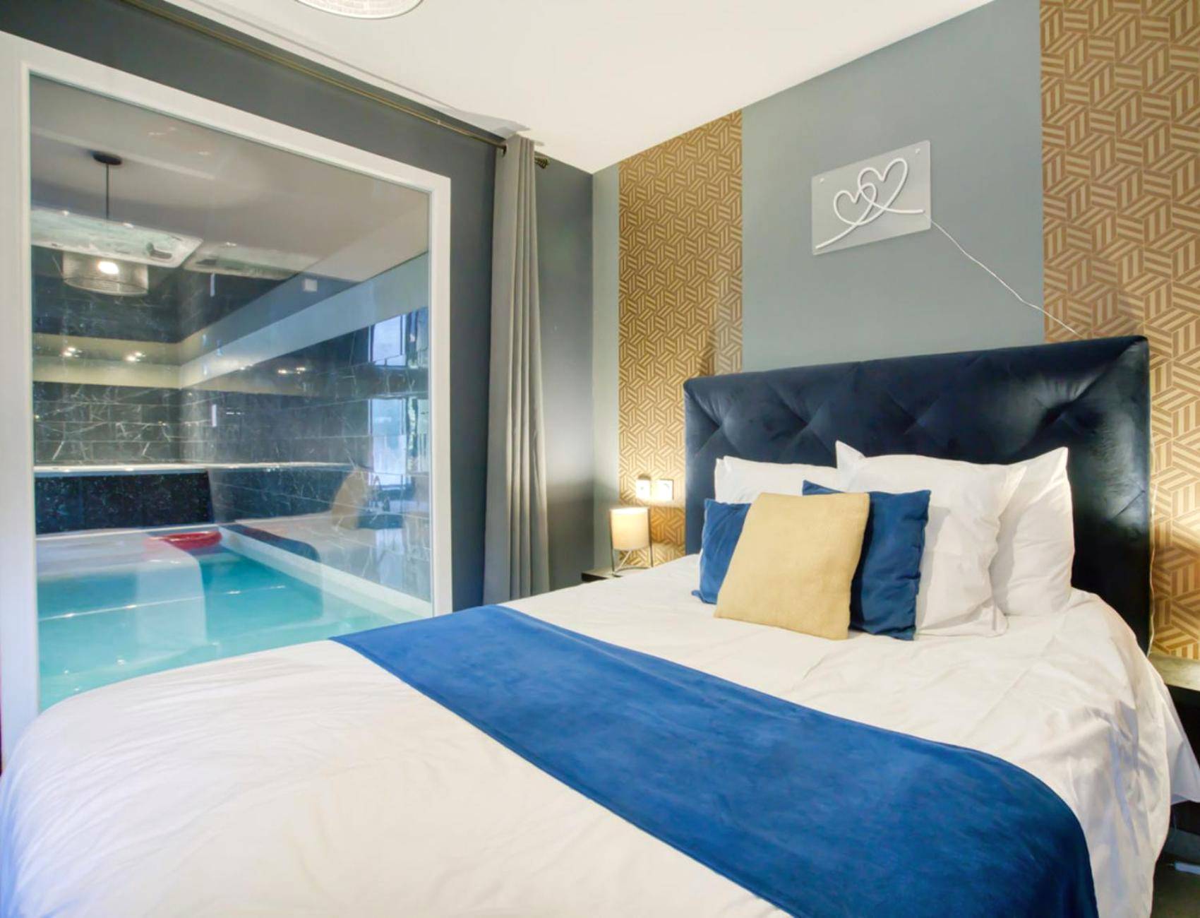 Jacuzzi et piscine intérieure chauffée - Villa 2pers Lorgues Piscine, Spa, Hammam