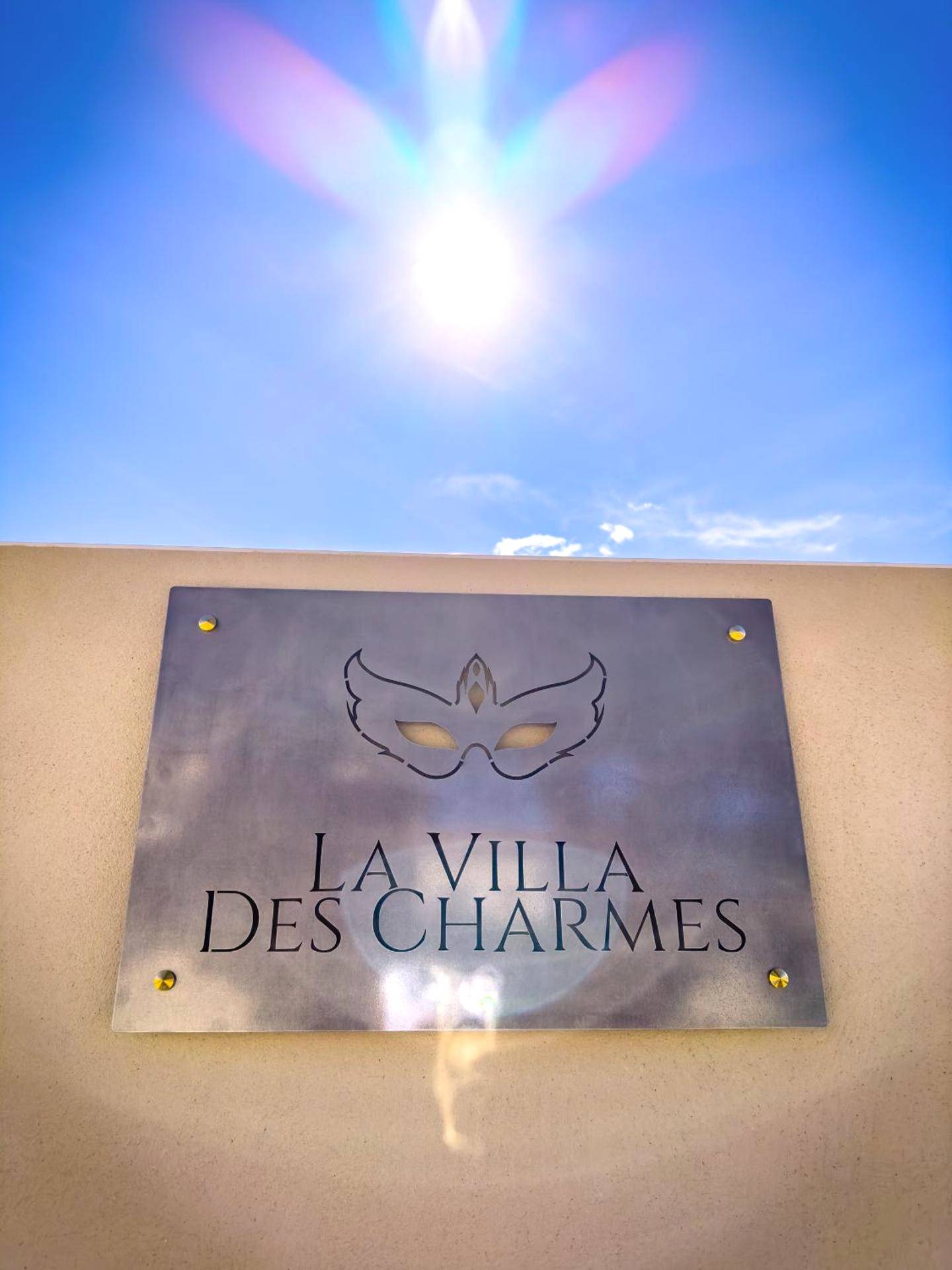 Photo du logement - Love room La Villa Des Charmes - 34450 vias