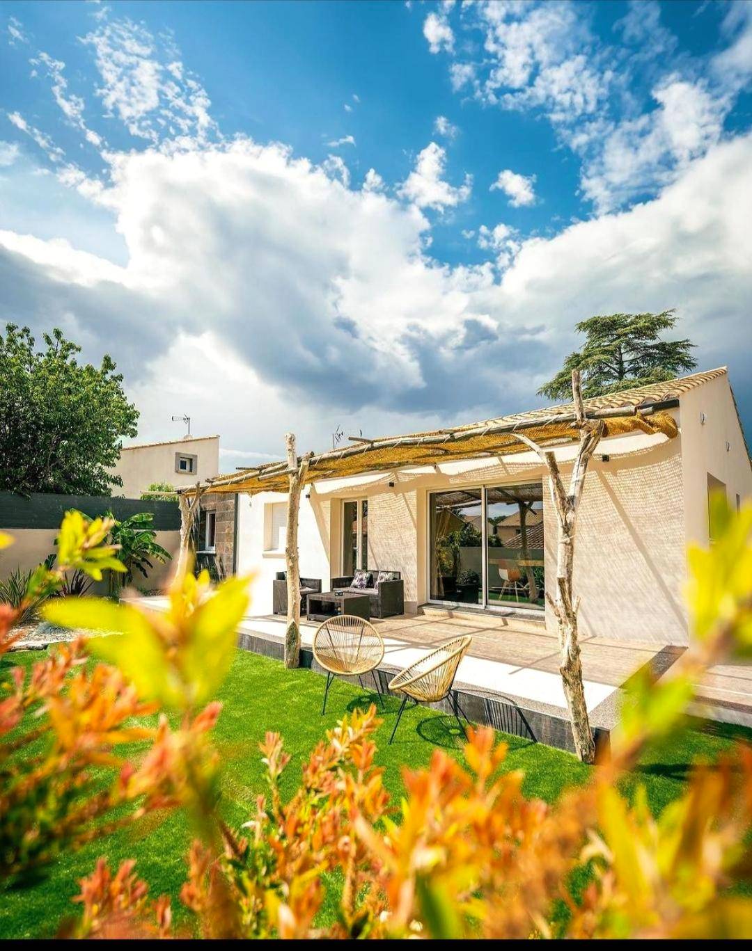 Terrasse aménagée et jardin privatif - Love room La Villa Des Charmes - 34450 vias