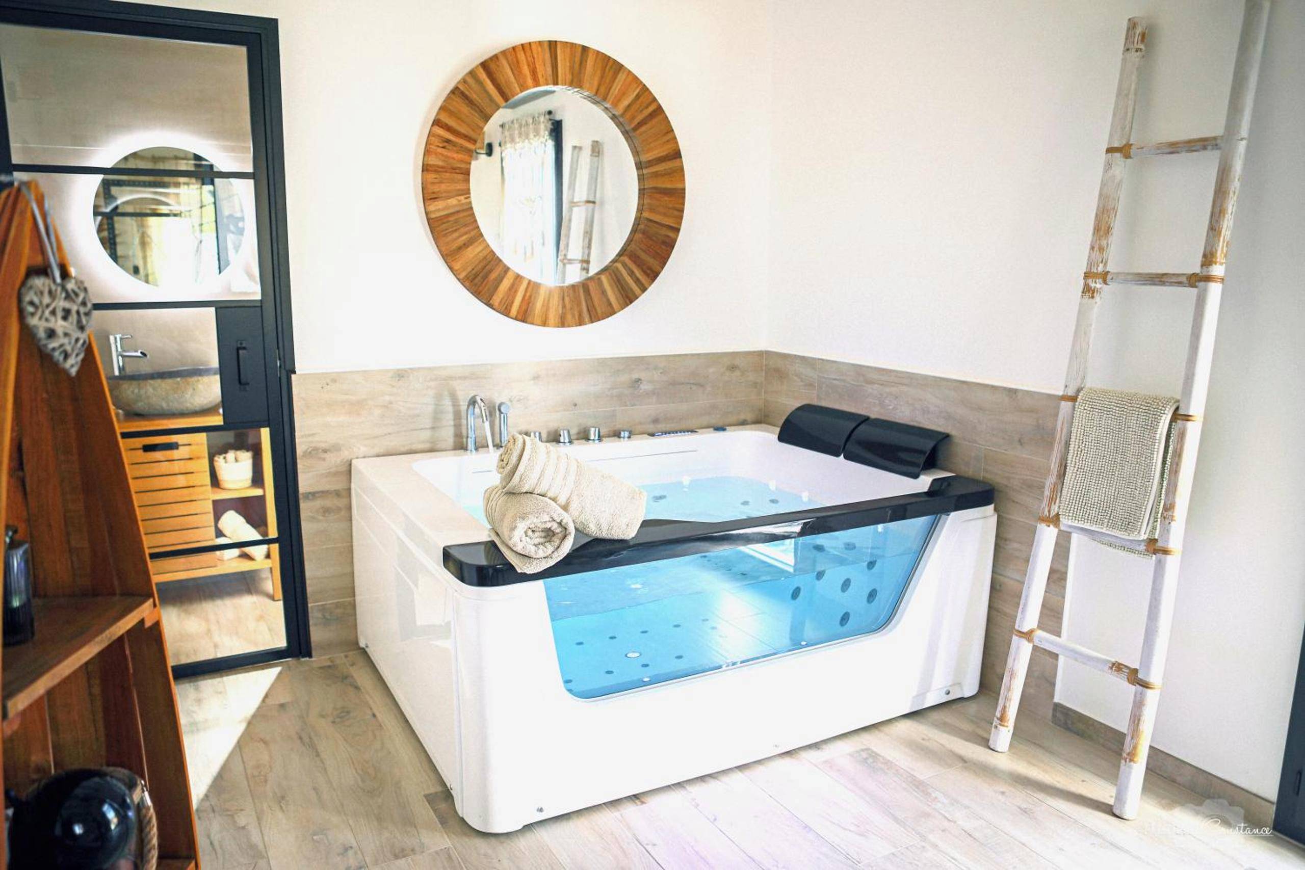 Photo du logement - Villa CoCoon - Love room cocooning & 50 nuances - Cuges - les - Pins