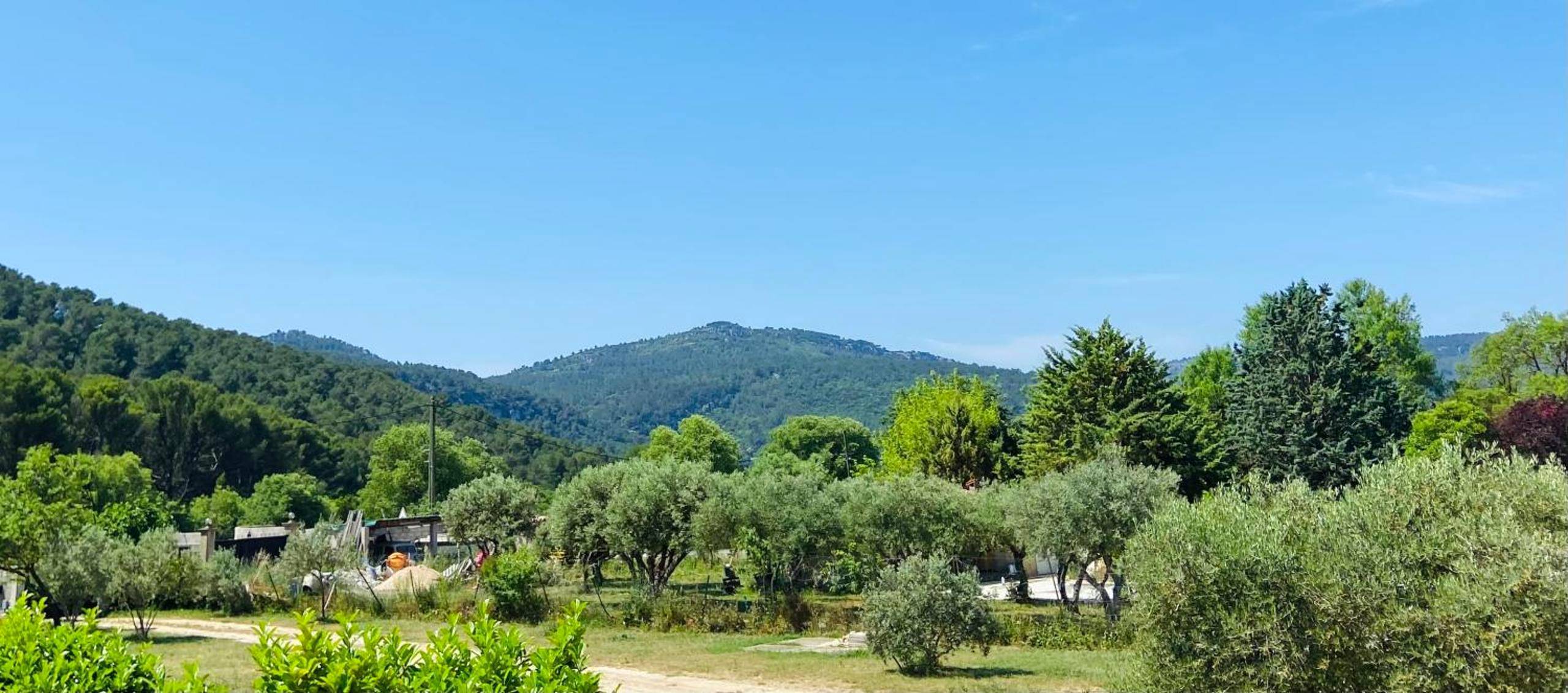 Vue panoramique sur les collines boisées - Villa CoCoon - Love room cocooning & 50 nuances