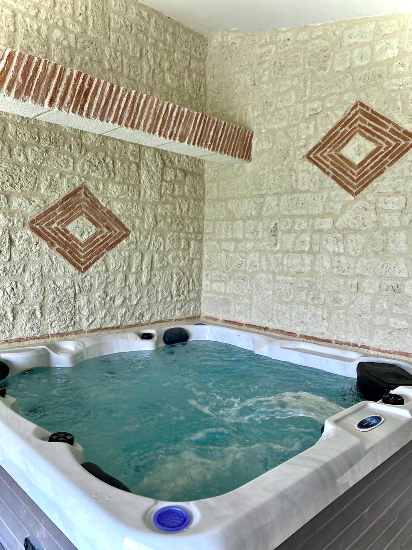 Photo du logement - Suite Privative Jacuzzi Sauna de la Villa Del Castagnol - Saint - Nexans