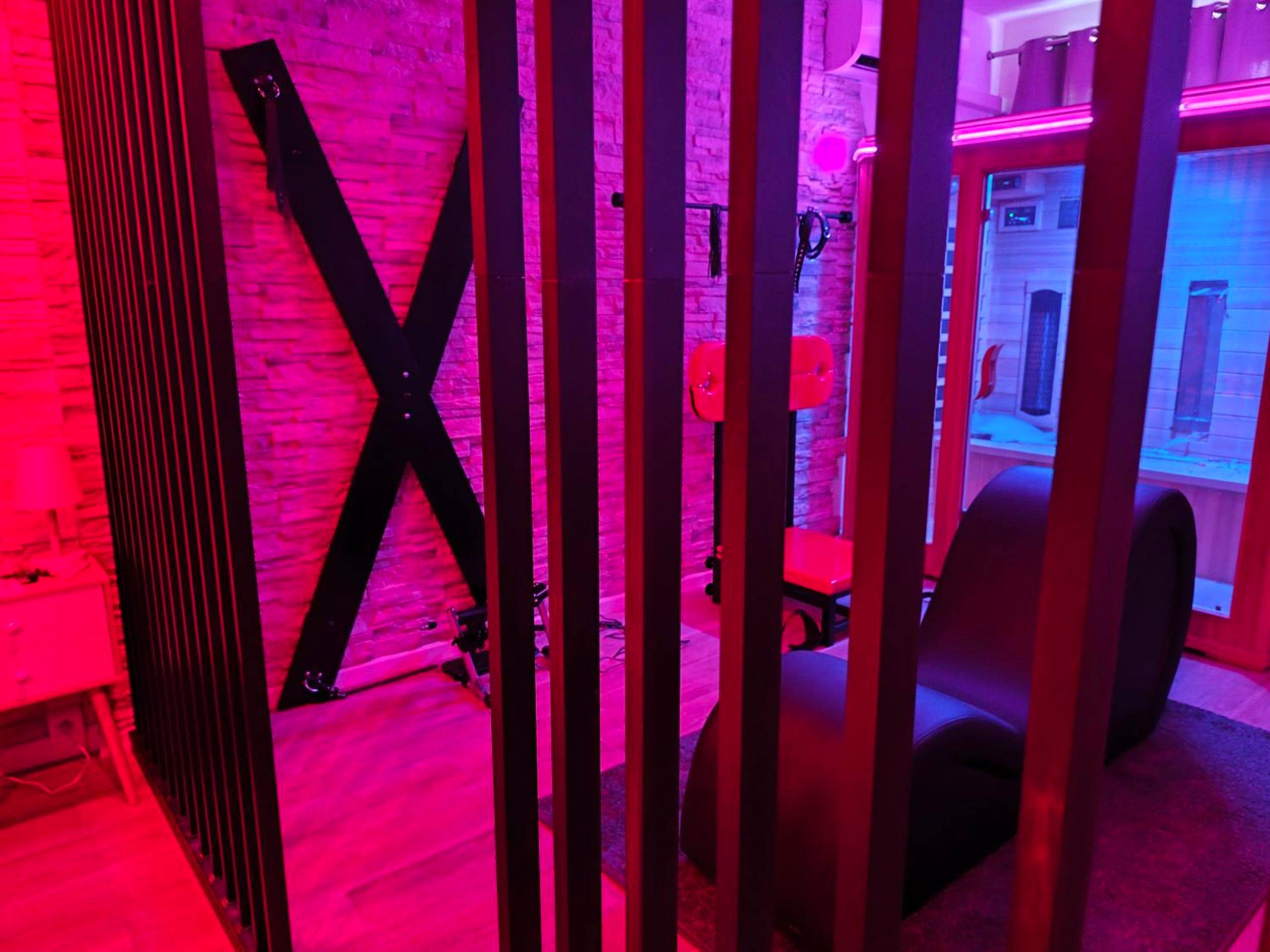 Photo du logement - Love Room " Villa Donuts" , Spa, Jacuzzi, Sauna, 2 Bedrooms