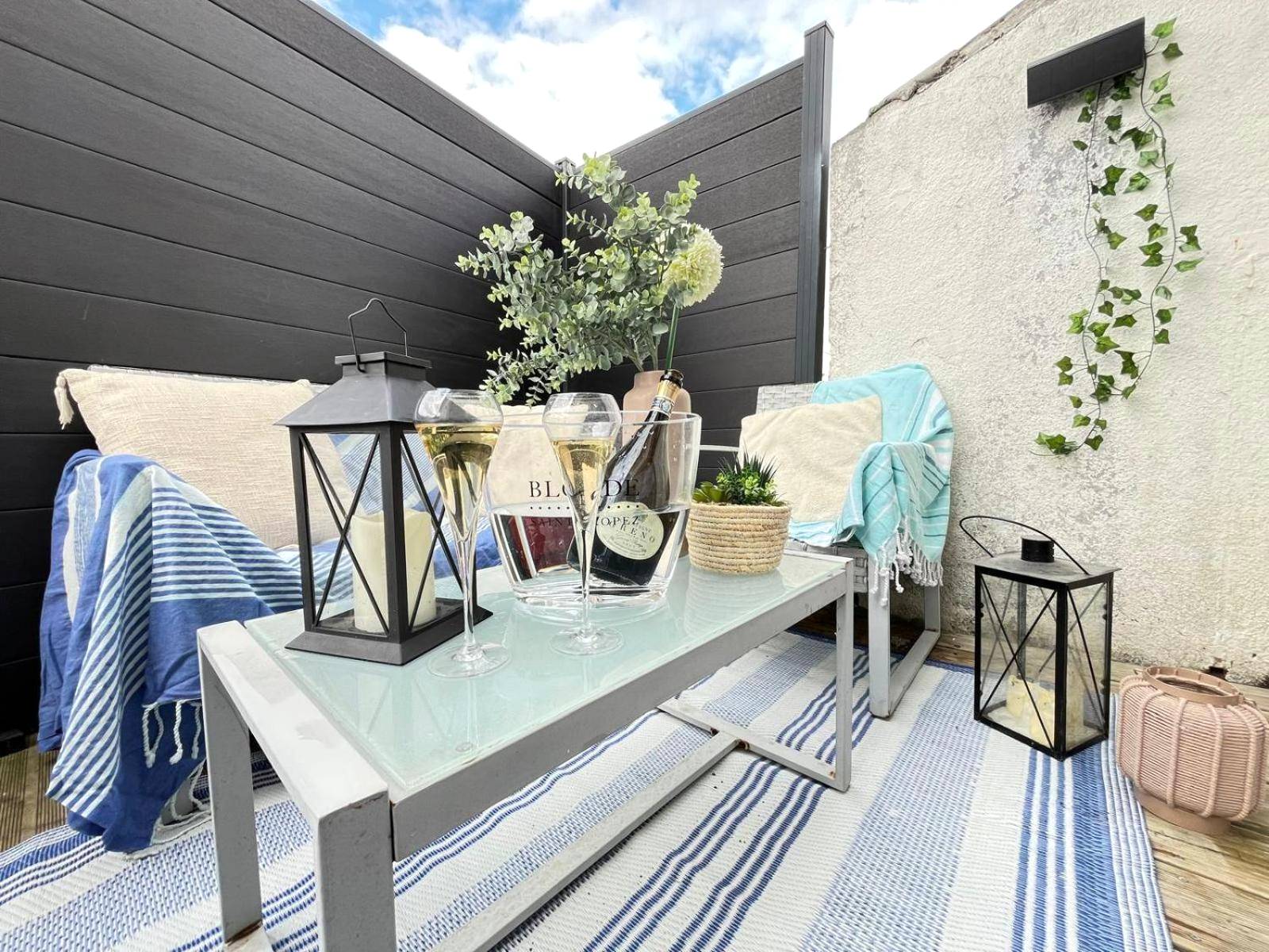 Photo du logement - Love Room " Villa Donuts" , Spa, Jacuzzi, Sauna, 2 Bedrooms