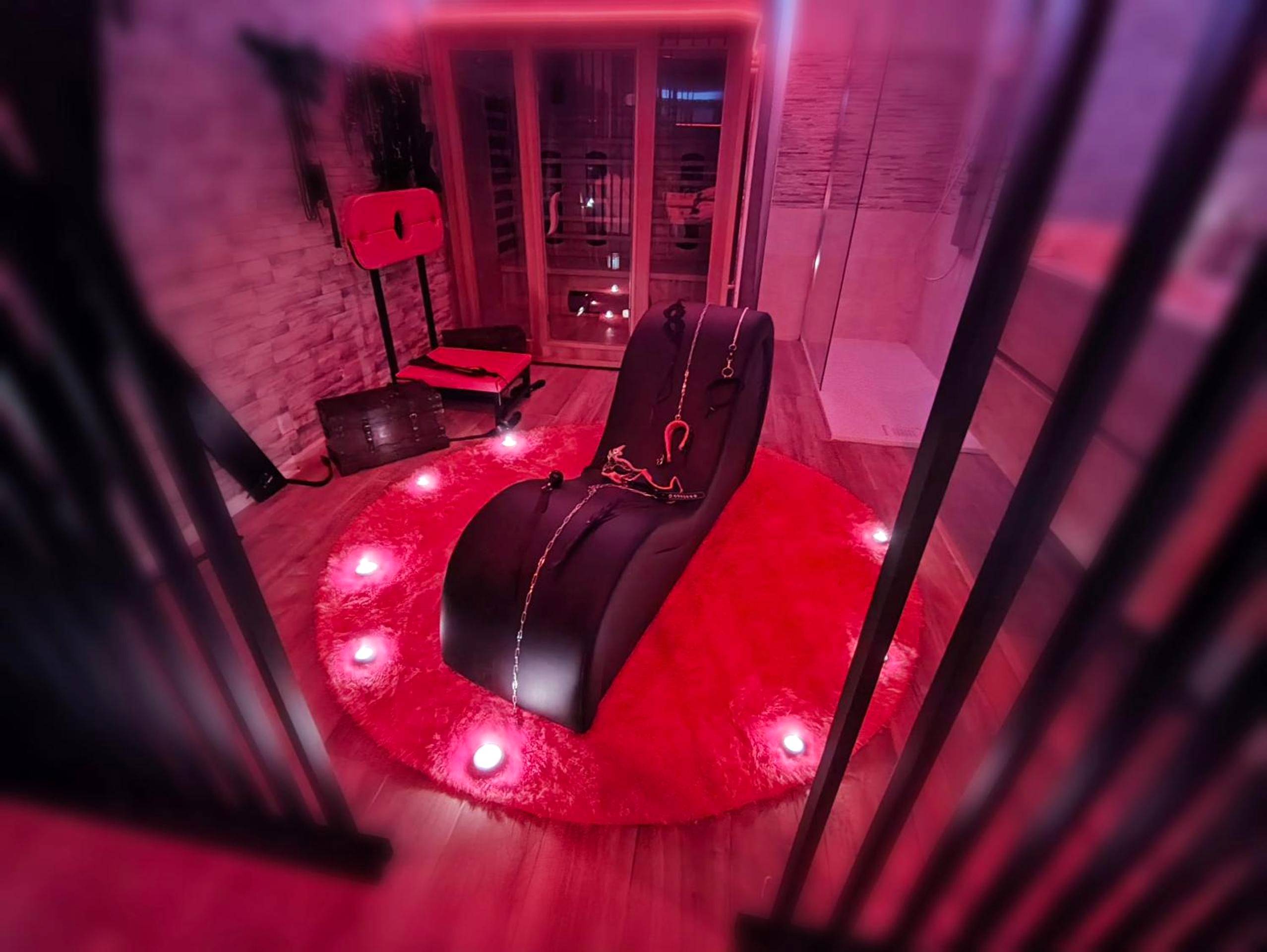 Photo du logement - Love Room " Villa Donuts" , Spa, Jacuzzi, Sauna, 2 Bedrooms