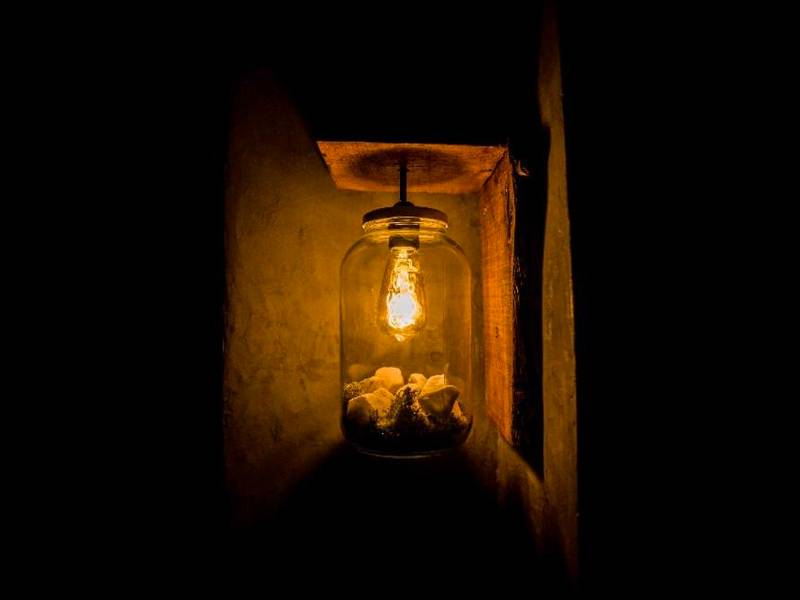 Lampe décorative dans un bocal en verre - B&B Villa sensorielle