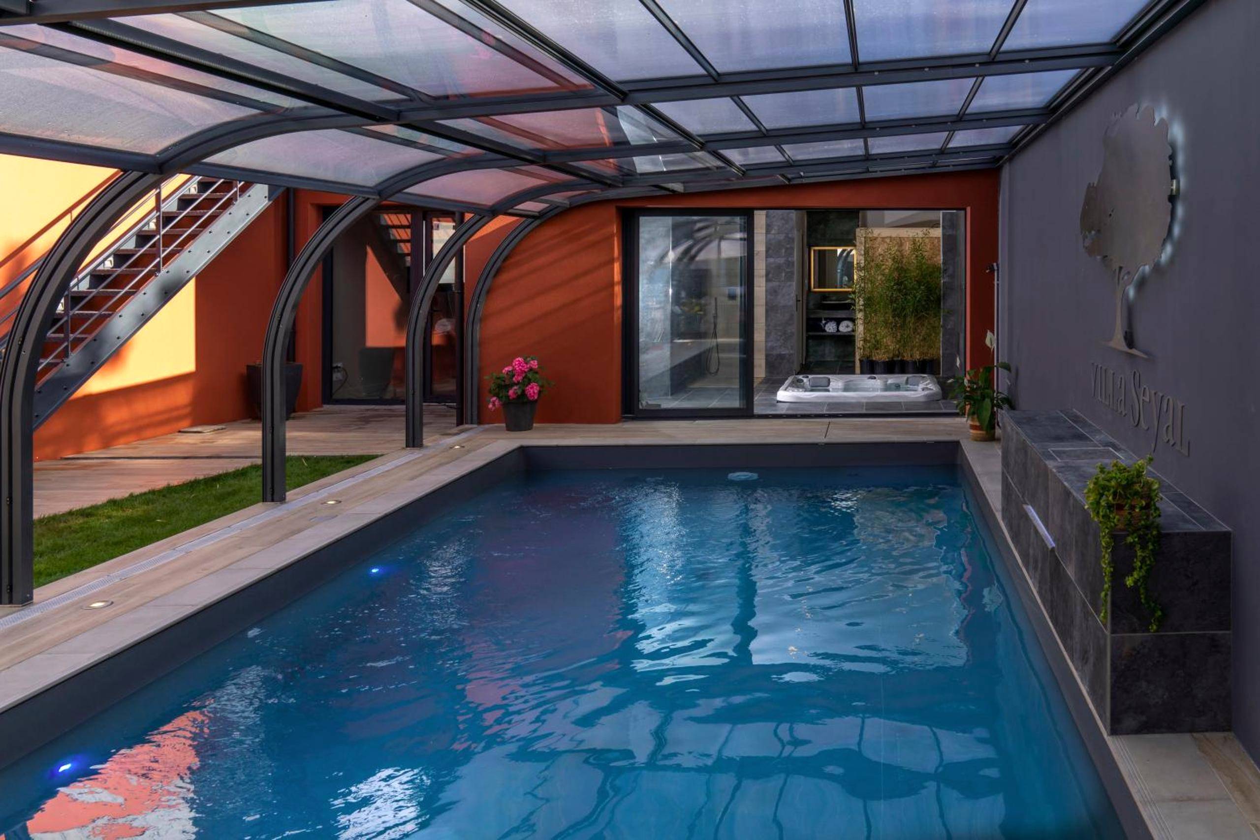 Vue du logement - Villa Seyal - avec piscine - jacuzzi - sauna & climatisation