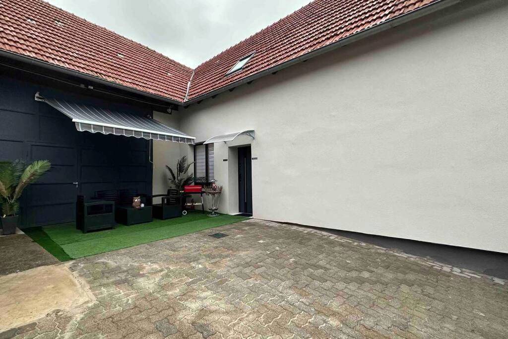 Photo du logement - Villa Spacieuse SPA Sauna Billiard Netflix