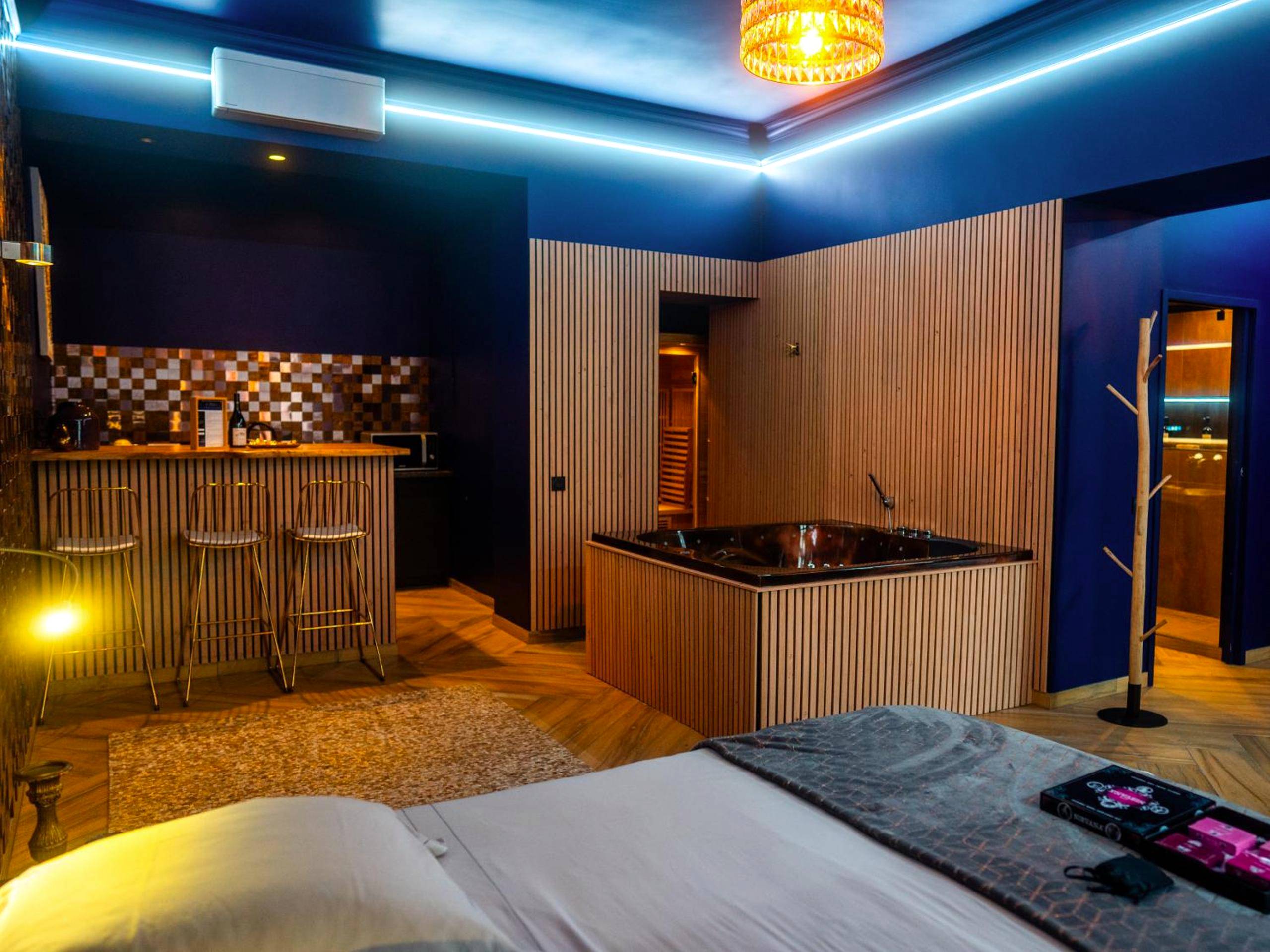 Photo du logement - Le Voluptueux - Sauna - Jacuzzi - Centre - Ville - Angers