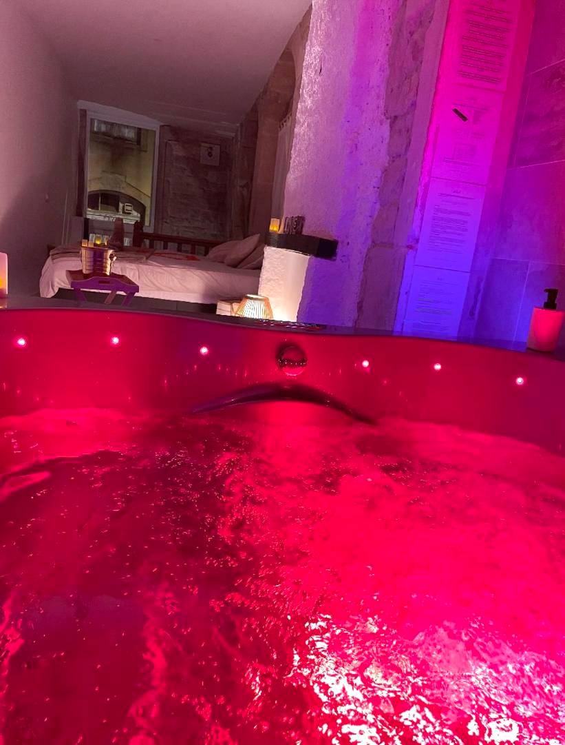 Photo du logement - La voute Doloise - Love room & spa