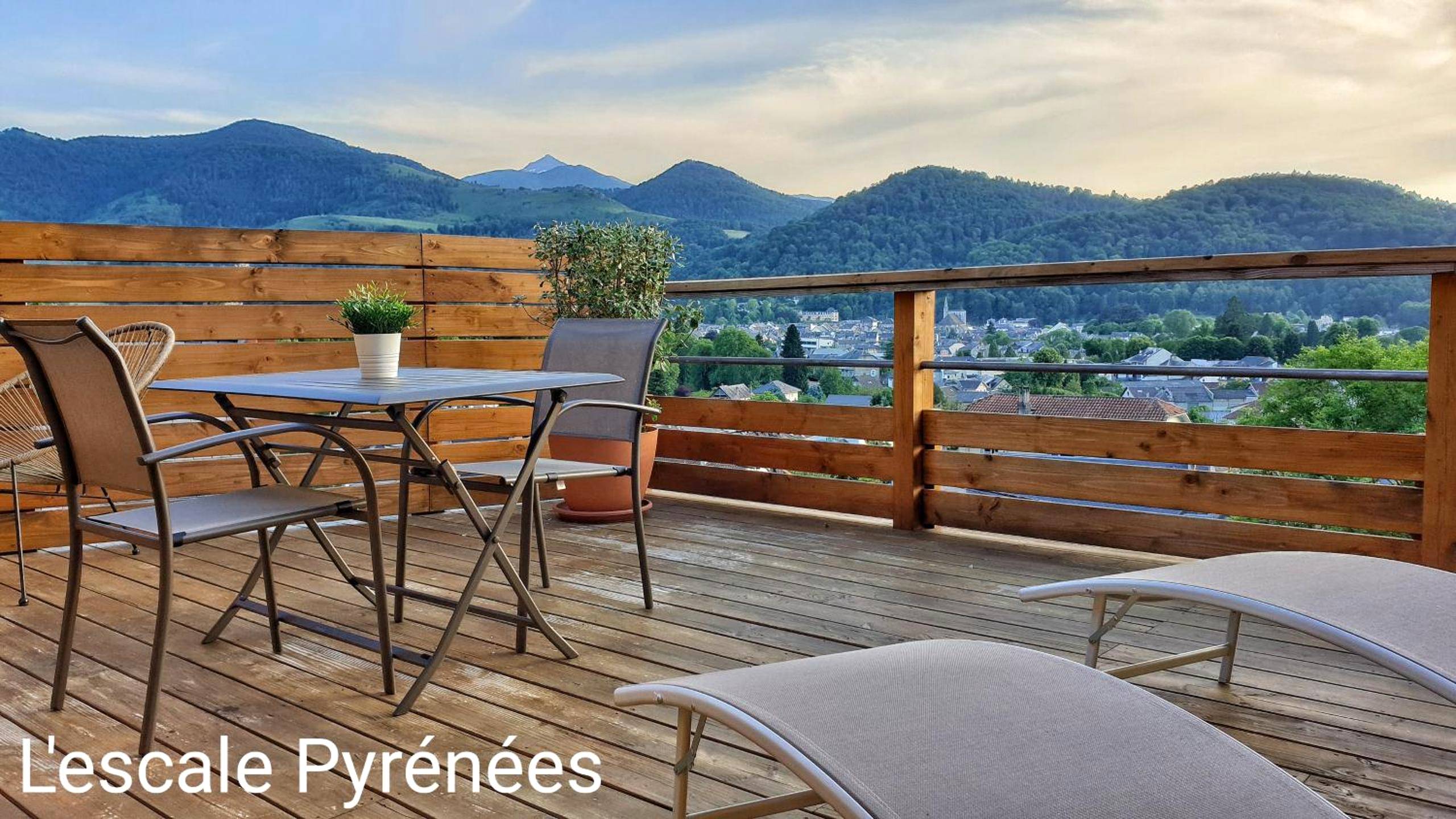 Photo du logement - Vue imprenable et jacuzzi 4 Etoiles - Bagnères - de - Bigorre